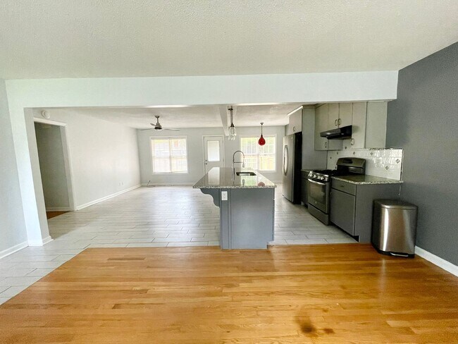 Building Photo - Saint Andrews