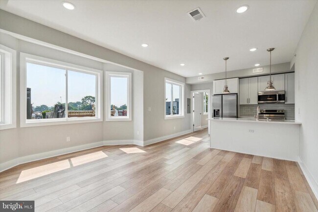 Foto del edificio - 2412 N 33rd St