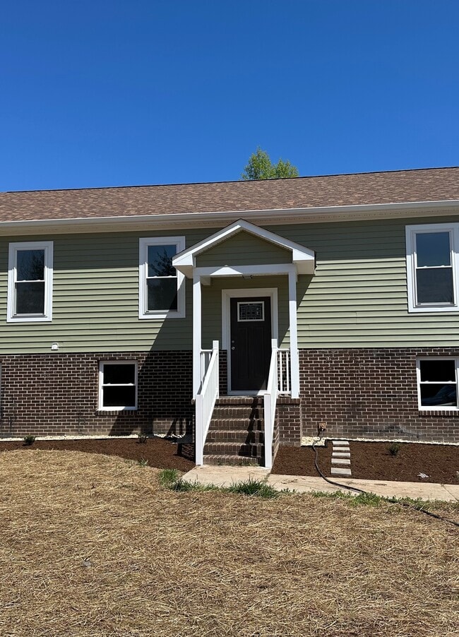 Building Photo - 2321 Evans Mill Rd
