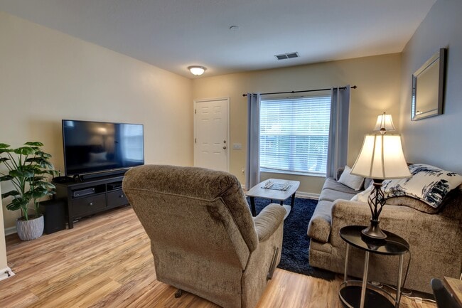 Foto del edificio - 874 Vineland Pl