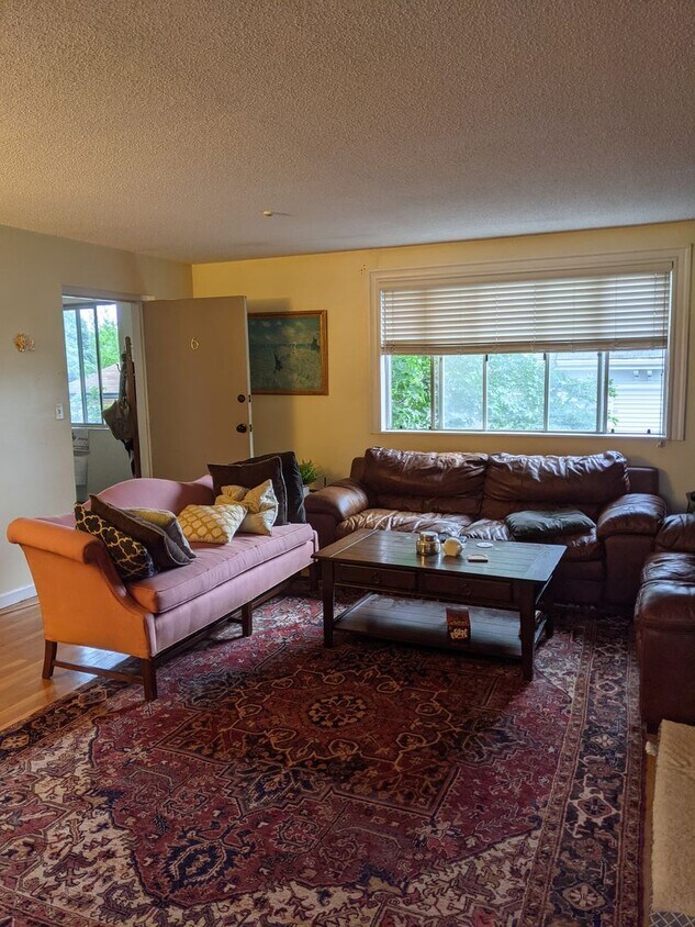 Foto principal - Somerville 2 bedroom with parking for 9/1