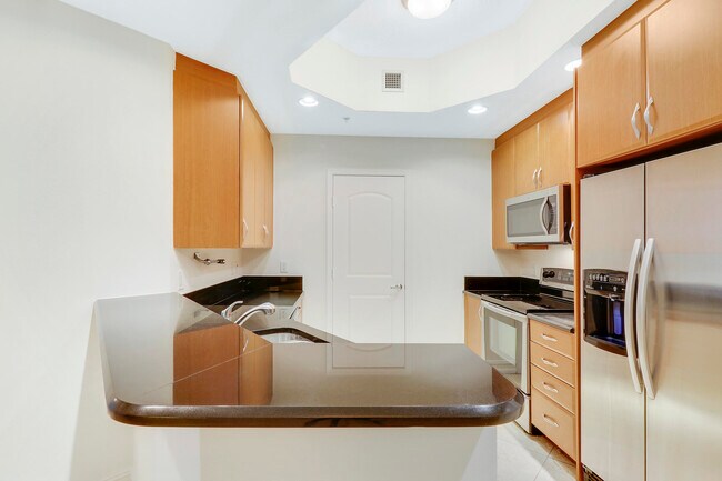 Foto del edificio - 701 S Olive Ave