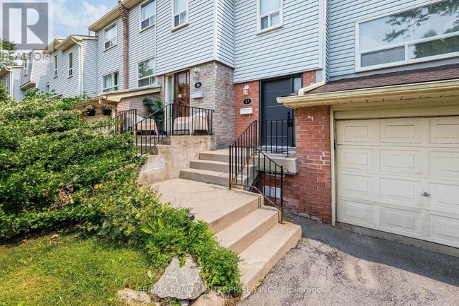 Building Photo - 1055 Shawnmarr Rd
