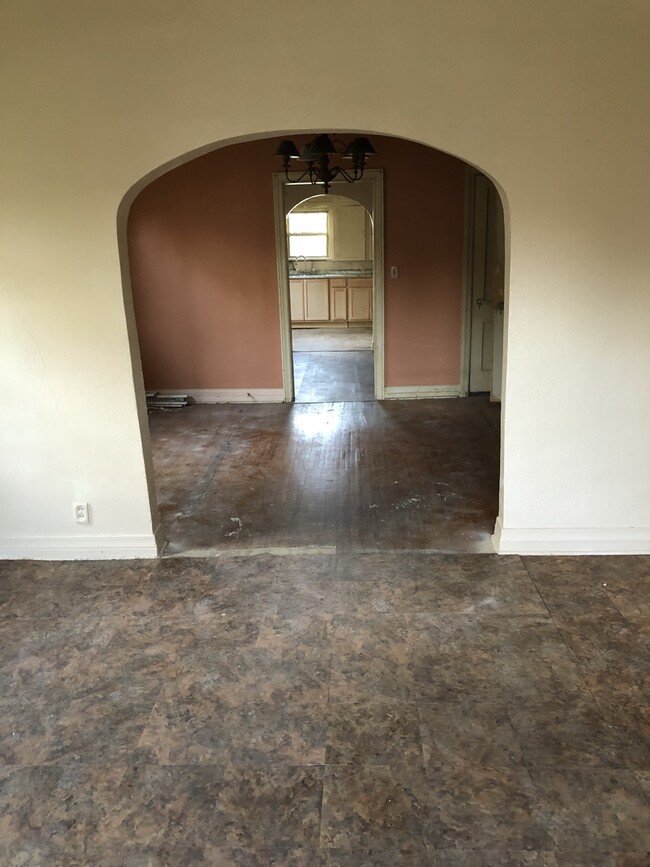 Foto del edificio - Three bedroom one bath home