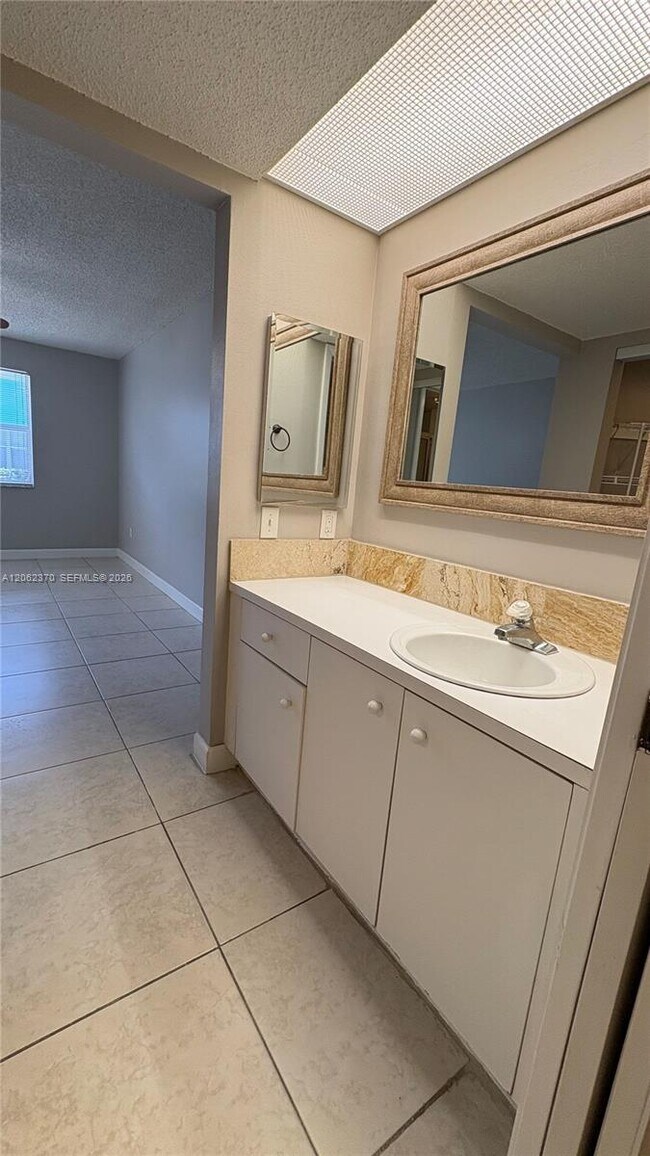 Foto del edificio - 2607 SE 21st Ct