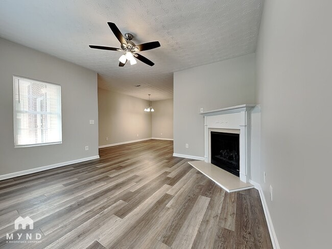 Building Photo - 2330 Marlin Dr