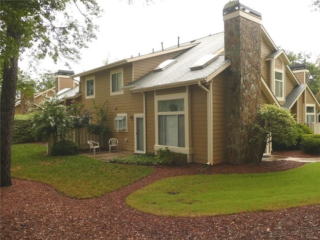 Foto del edificio - 2665 Windy Hill Pl