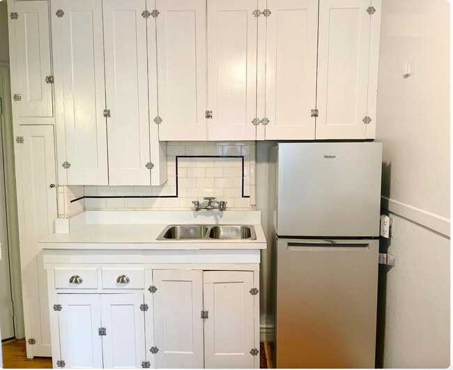 Virginia Apartments Apartments in Royal Oak, MI