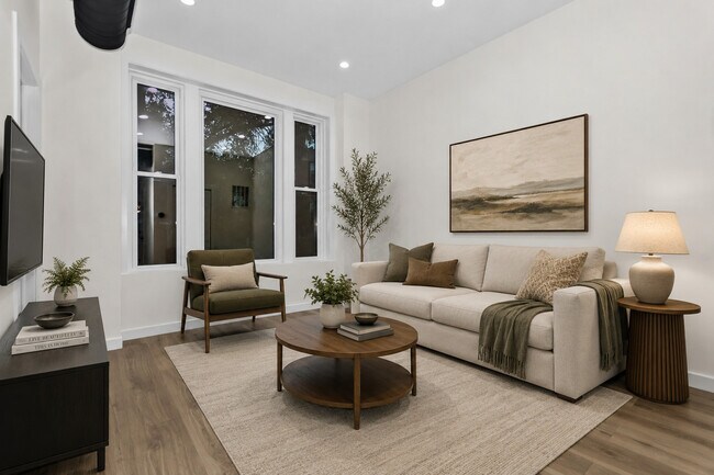 Foto del edificio - 1721 W Pierce Ave