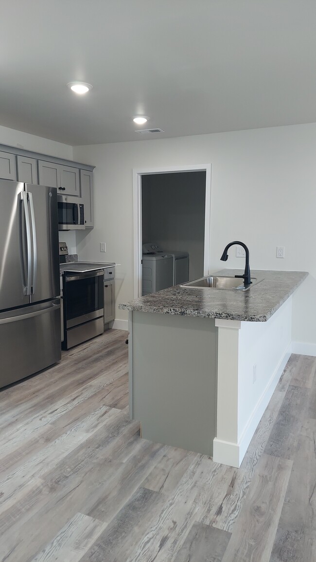 Foto del edificio - 406 Eagle St