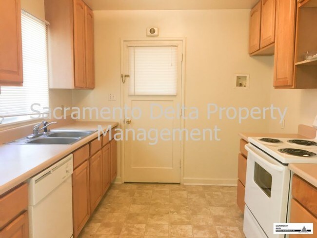 Foto del edificio - 2402 Brentwood Rd