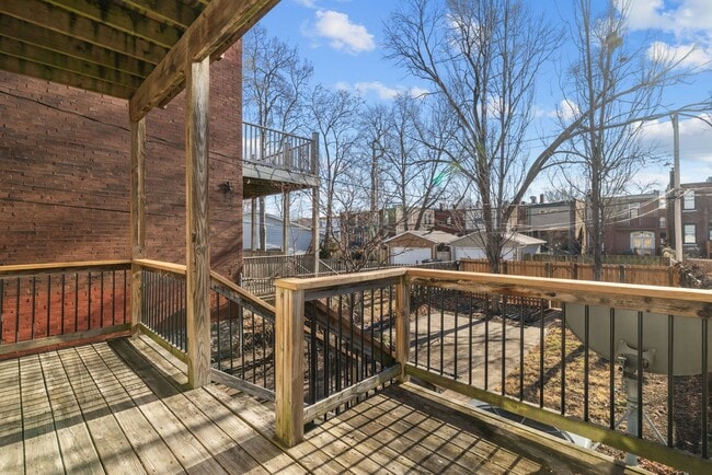 Building Photo - *MOVE IN SPECIAL* High end, 3 bedroom single family home in The Grove!