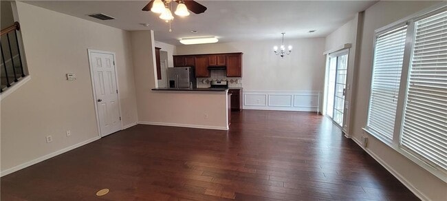 Building Photo - 2088 Deptford Dr