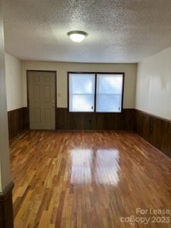 Foto del edificio - 413 E Sharpe St