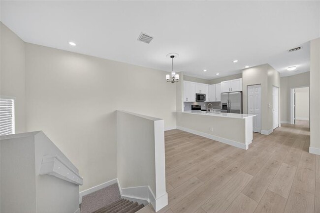 Building Photo - 3095 Grandiflora Dr