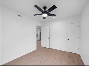 Building Photo - 3521 McIlhenny St