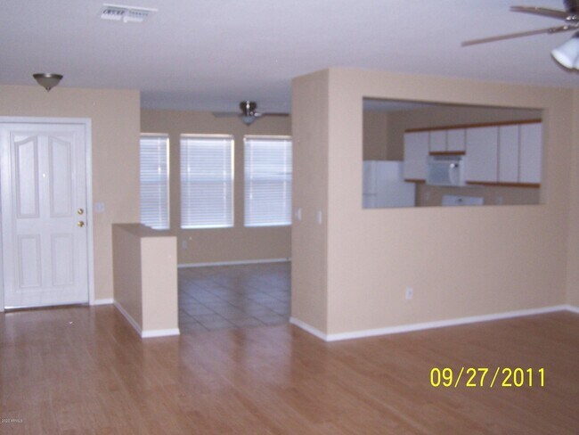 Foto del edificio - 9225 W Pierson St