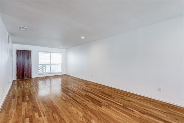 Foto del edificio - 4616 W Lovers Ln