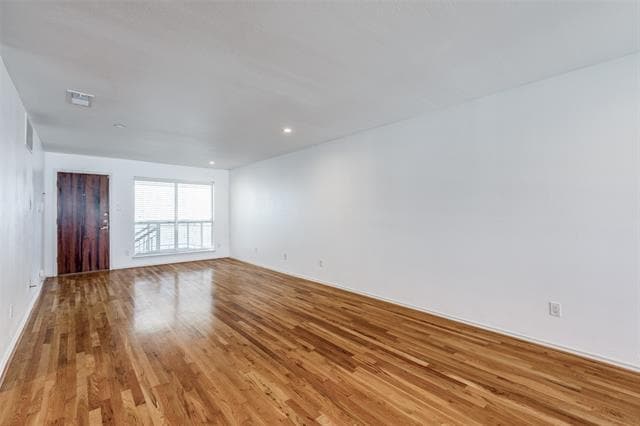 Building Photo - 4616 W Lovers Ln