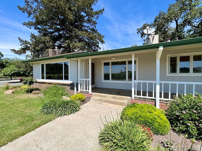 Building Photo - Beautiful Gated Yountville Home Surrounded...