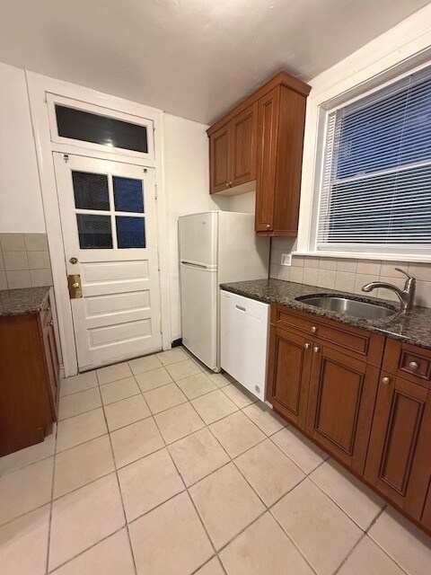 Foto del edificio - 2042 W Farragut Ave