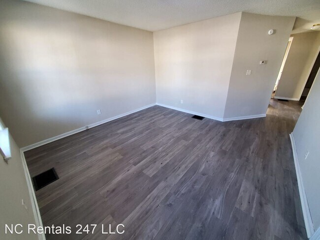 Building Photo - 3 br, 1 bath House - 114 N Jackson Ave