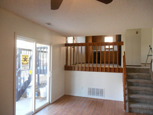 Building Photo - Fantastic Multi-Level Single Family Home i...