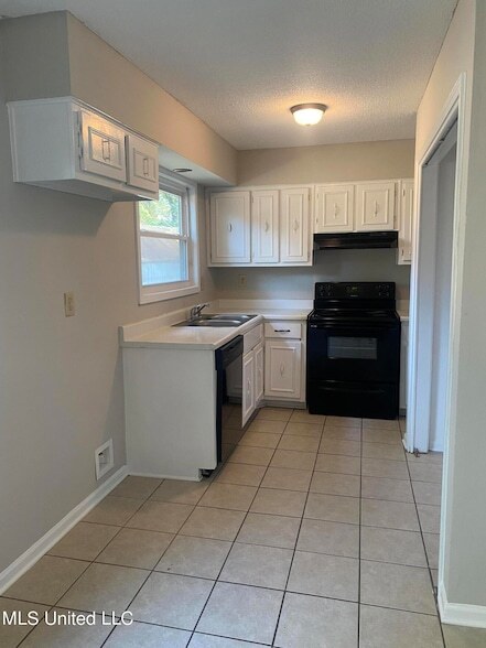 Foto del edificio - 926 Oaklawn Pl