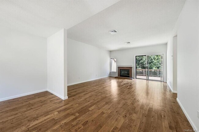 Foto del edificio - 400 Heritage Hills