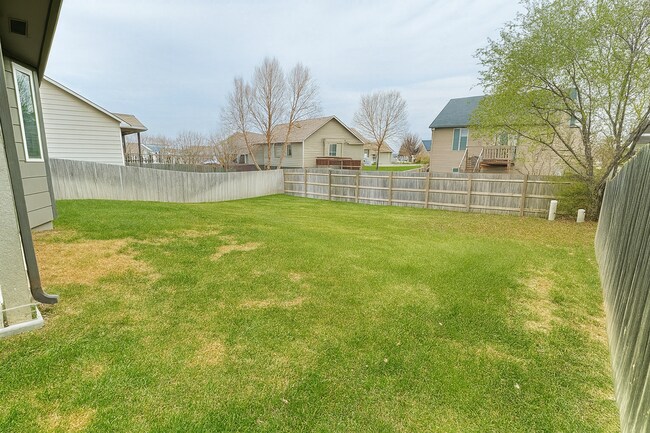 Foto del edificio - Welcome Home to This Spacious 5 Bedroom in Park City!