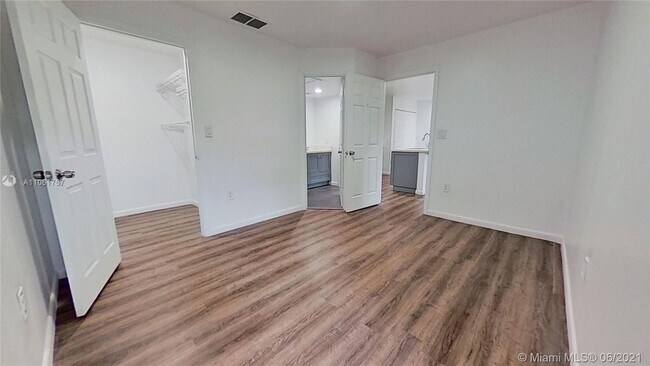 Building Photo - 17565 NW 67th Pl