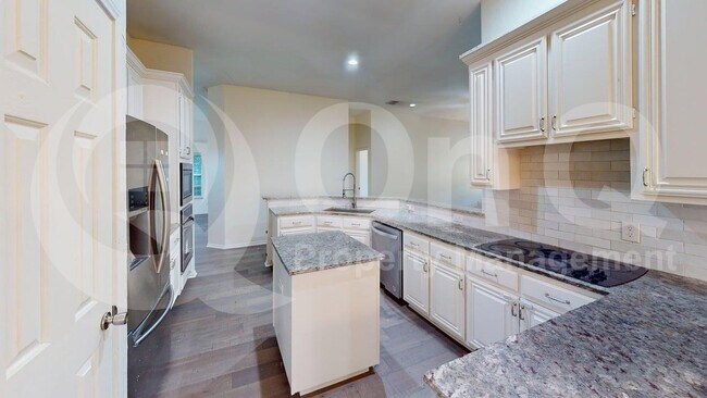 Photo - 10105 Anne Dr House