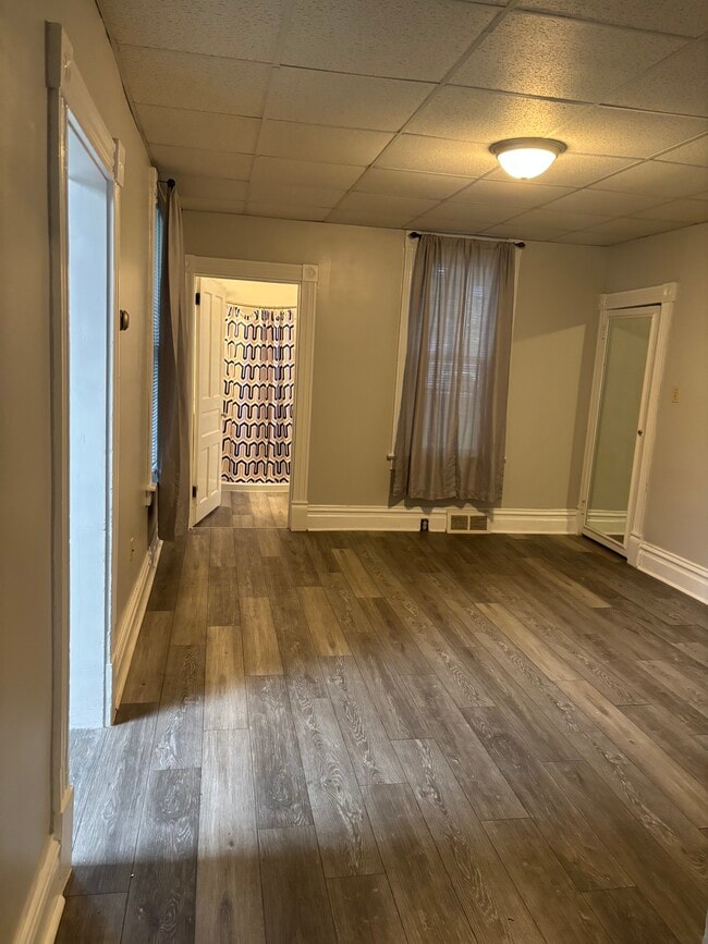 Building Photo - 446 Virginia Ave