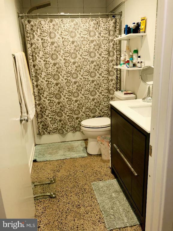 Building Photo - 400 Riggs Rd NE