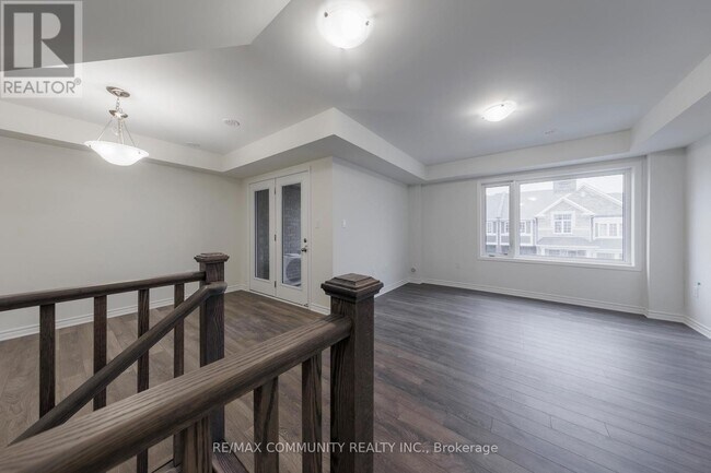 Photo du bâtiment - 3356 Swordbill St