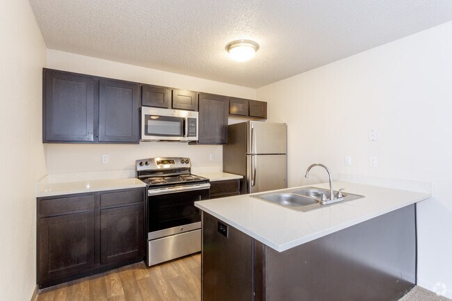 3HAB, 1BA - 947 ft² - Stadium Place Apartments