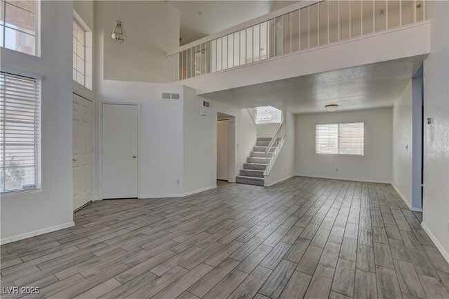 Building Photo - 938 Carnival Ave
