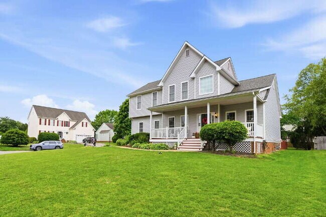 Foto del edificio - Updated 4 Bedroom + Office Home in Rivers Bend with 2-Car Garage – $3,000/mo