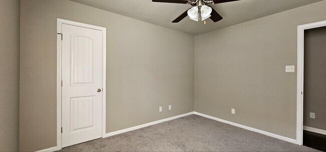 Foto del edificio - 4 Santiago Dr