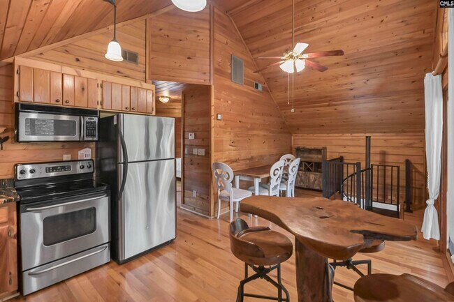 Foto del edificio - 1277 Holiday Haven Ln