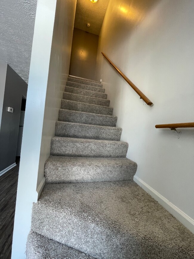 Photo - 98 Andrea Dr Townhome