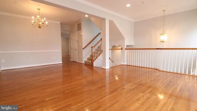 Building Photo - 7228 Fair Oak Dr