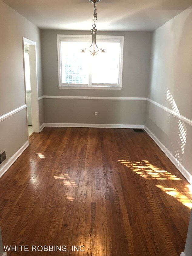 Foto del edificio - 3 br, 1 bath House - 1009 Clayton Rd