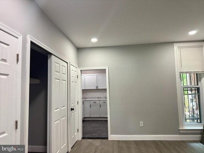 Building Photo - 2128 W 65th Ave