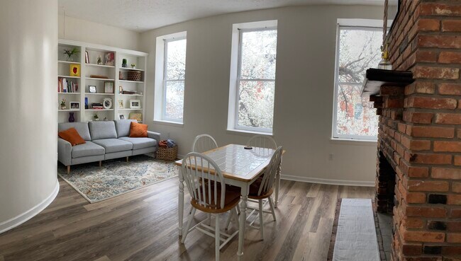 Living Room - 601 S Paca St