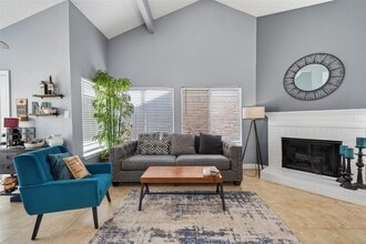 Building Photo - 18530 Trail Bend Ln