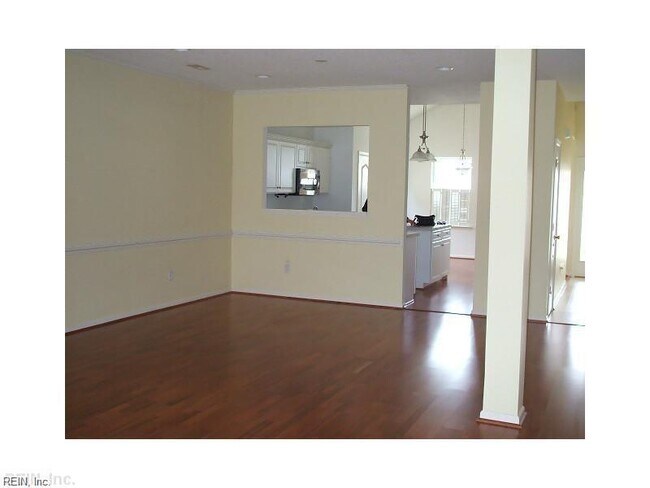 Building Photo - 3011 Newbury Ct