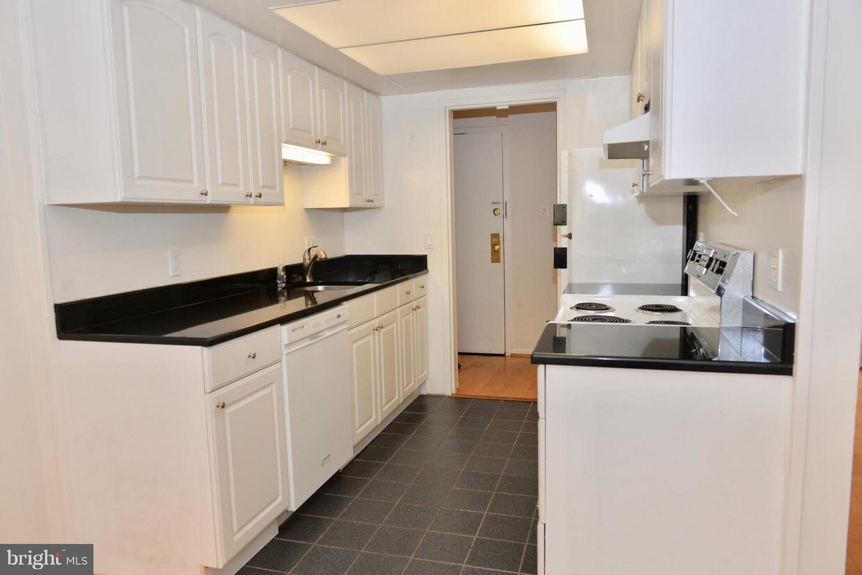 11604 Stoneview Square Unit 64/11C, Reston, VA 20191 Apartment for