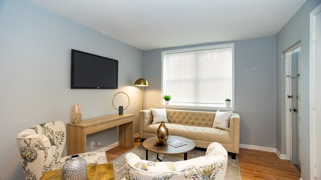 Foto del edificio - 3729 N Clifton Ave