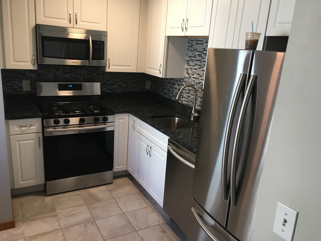 Primary Photo - 4236 46th Ave S